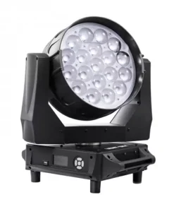 Il modello TX 1940Z, caratterizzato da un'elegante finitura nera e da più lenti circolari, è montato su una base girevole ed è sapientemente progettato per l'illuminazione professionale in eventi o produzioni.