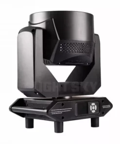 Il TX1920 Z è un faretto da palco nero con corpo cilindrico e base rettangolare. È dotato di un display digitale sulla parte anteriore, progettato con prese d'aria per la ventilazione e dotato di un supporto per braccio girevole per un'illuminazione regolabile.